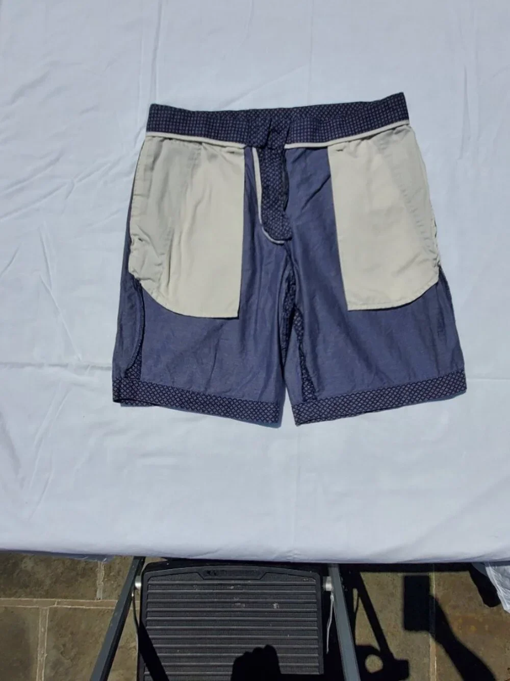Banana Republic Men’s Preppy Navy Micro-Print Cotton Shorts | Slim 31